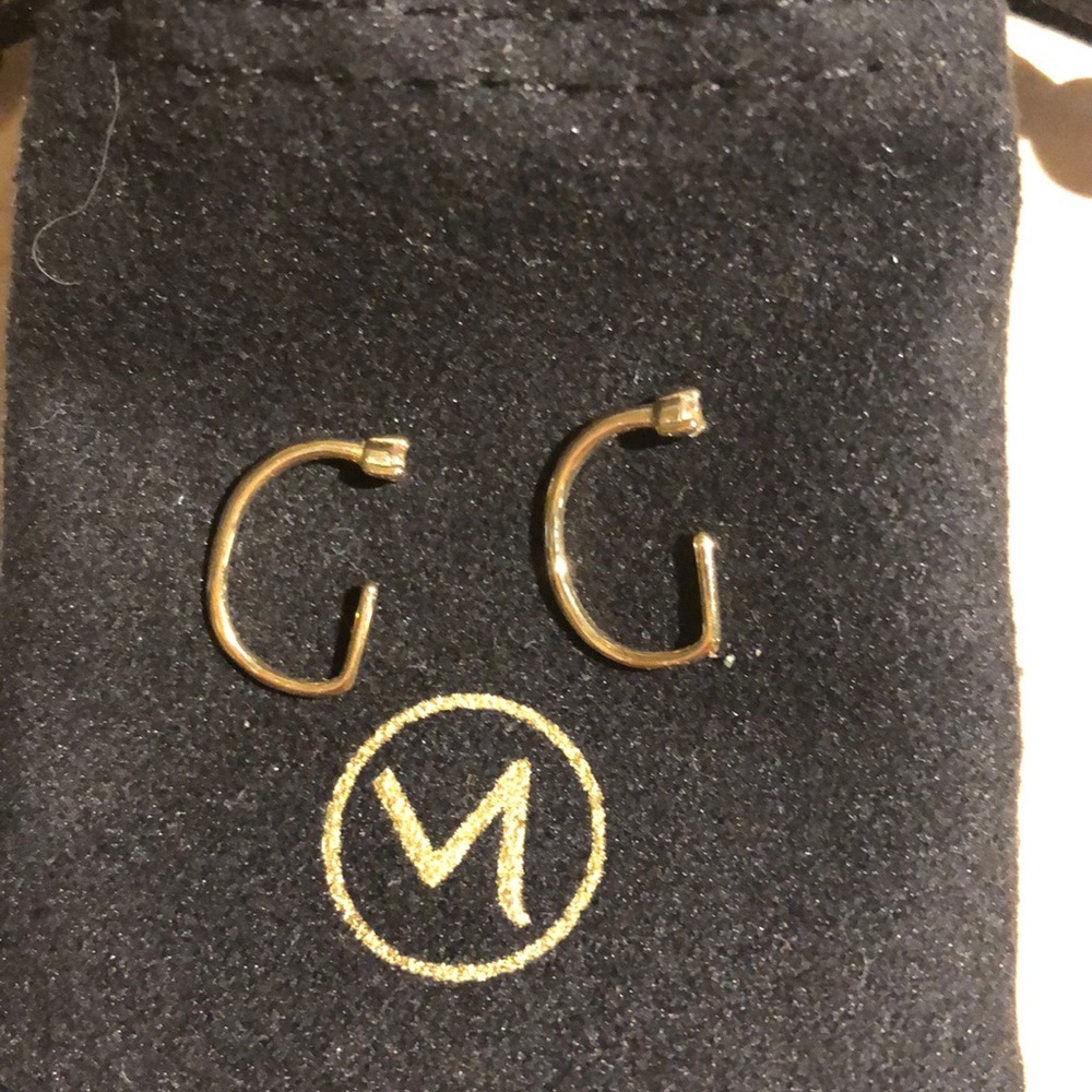 Mejuri Raw Earrings with White Topaz